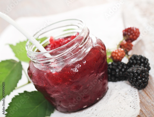 Blackberry jam and fresh blackberries