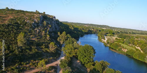 Obraz na płótnie Photo aérienne Vidourle Roque d'Aubais falaises calcaires pays de Lunel vallée d