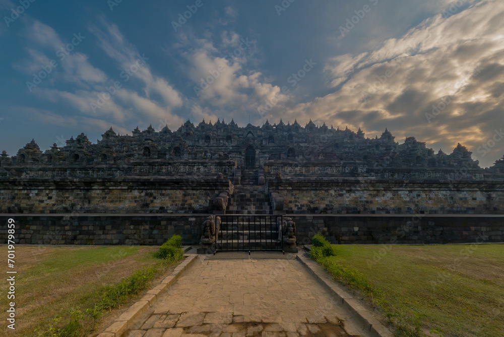 Fototapeta premium View of Borobudur temple located in Yogyakarta, Indonesia