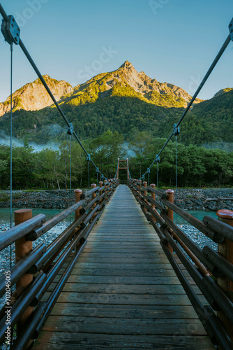 Canvas Print wooden bridge in the mountains