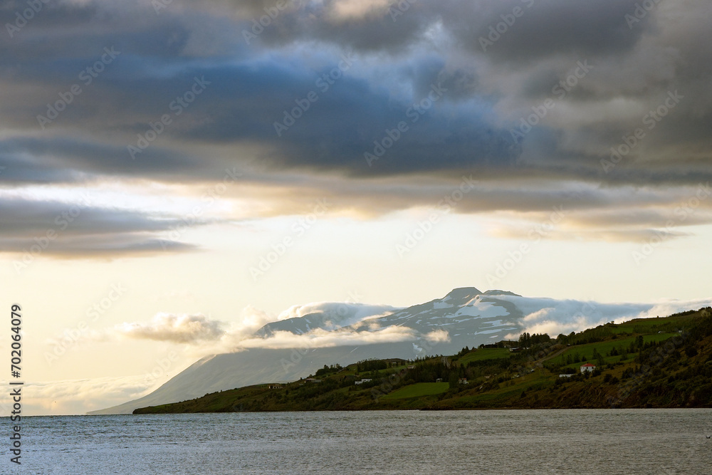 Bucht von Akureyri Abends