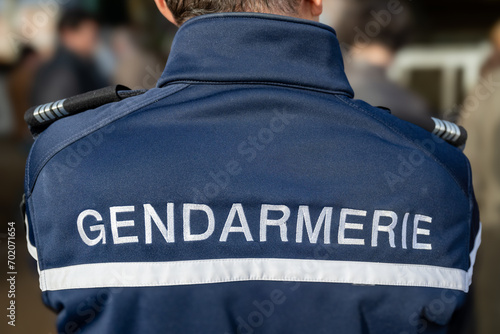 Cuadro en lienzo Gendarmes en faction de dos, uniforme avec logo Gendarmerie