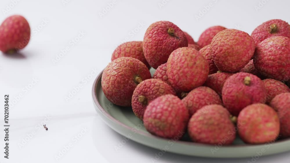 leechee fruit on a plate leechee fruit on a plate