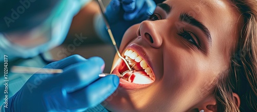 A dentist doctor treats car...