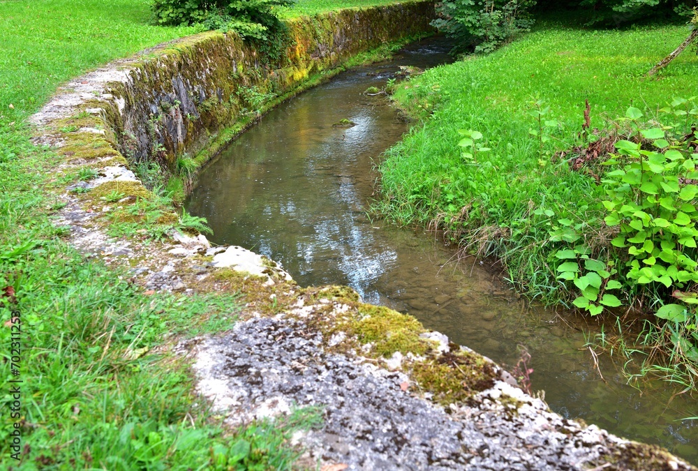 Protective concrete barrier against floods in the city