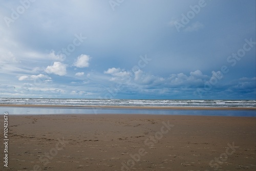 Ausblick über die Nordsee mit Sandstrand