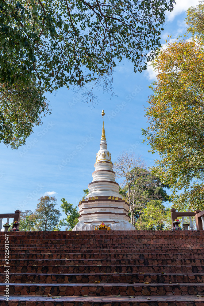 Chedi Luang Pu Khao, Tham Khlong Chan Temple Nong Bua Lamphu Province