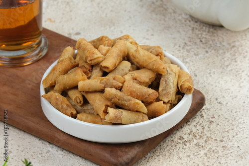 sumpia or popia or mini crunchy spring rolls,homemade crispy fried snack