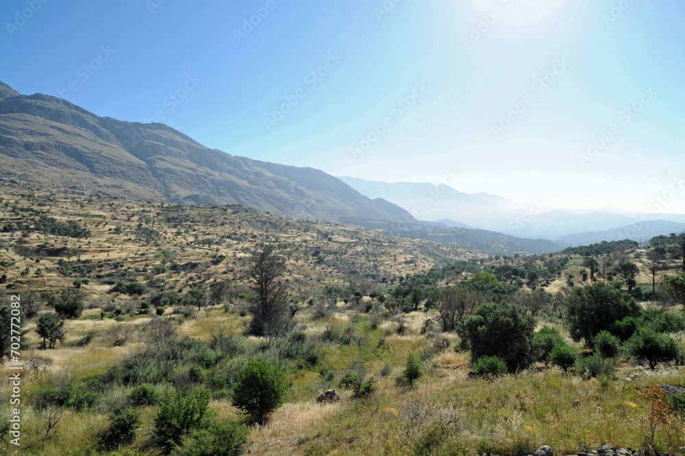 La face sud du mont Kédros vu de la route de Spili à Agia Galini près de Mélampès en Crète