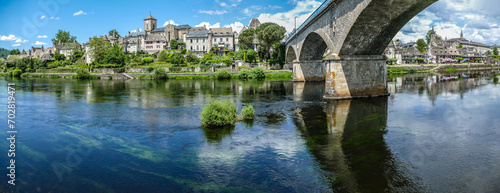 Tapety artystyczne Argentat Frankreich Nouvelle-Aquitaine Corrèze Kai Lestourgie Dordogne Pont de la République 
