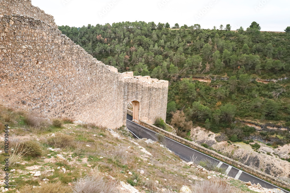 Puerta del Campo and fortified walls in Alarcon town