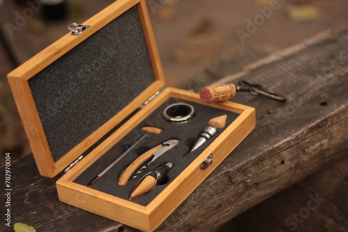 Tablou pe pânză antique corkscrew in a wooden box
