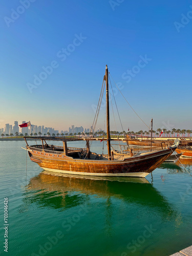 Qatar, Doha, Dhow, Puerto, Golfo, Pérsico, Medio Oriente, Golfo Arábigo, Barco tradicional qatarí photo