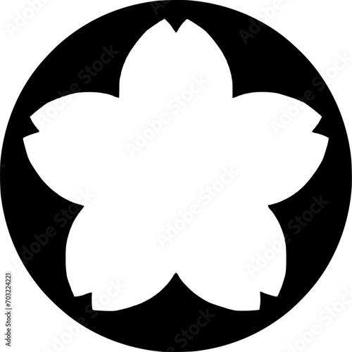 桜の形にくり抜かれた丸のフレーム