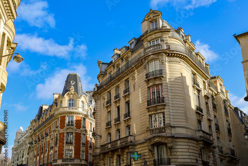 real estate   haussmannian architecture in Paris