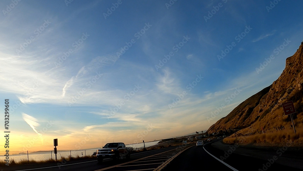 Obraz premium sunset on the road