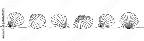 Underwater shells set. Sea shells  mollusks  scallop  pearls. Tropical underwater shells continuous one line illustration.