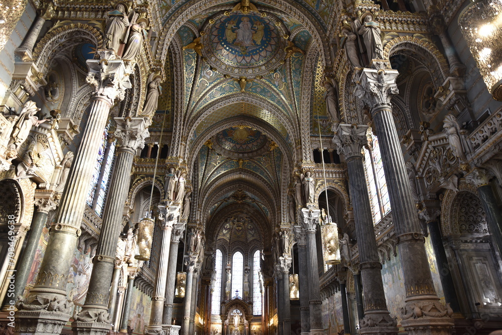 Nef de Notre-Dame de Fourvière à Lyon. France