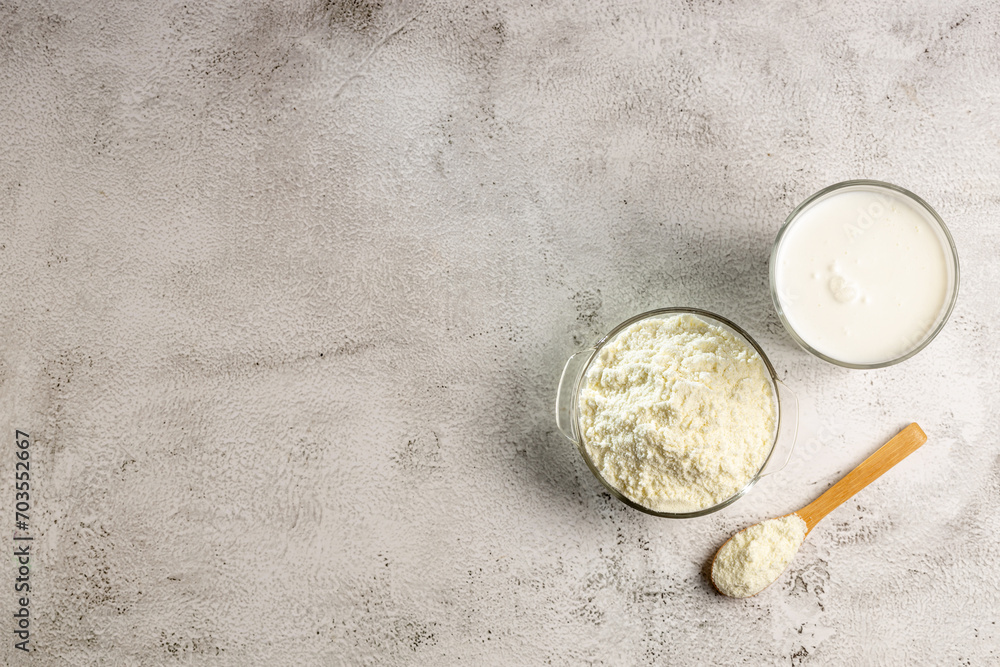 Powdered milk. Portion of granulated milk powder. Powdered milk. Portion of granulated milk powder.