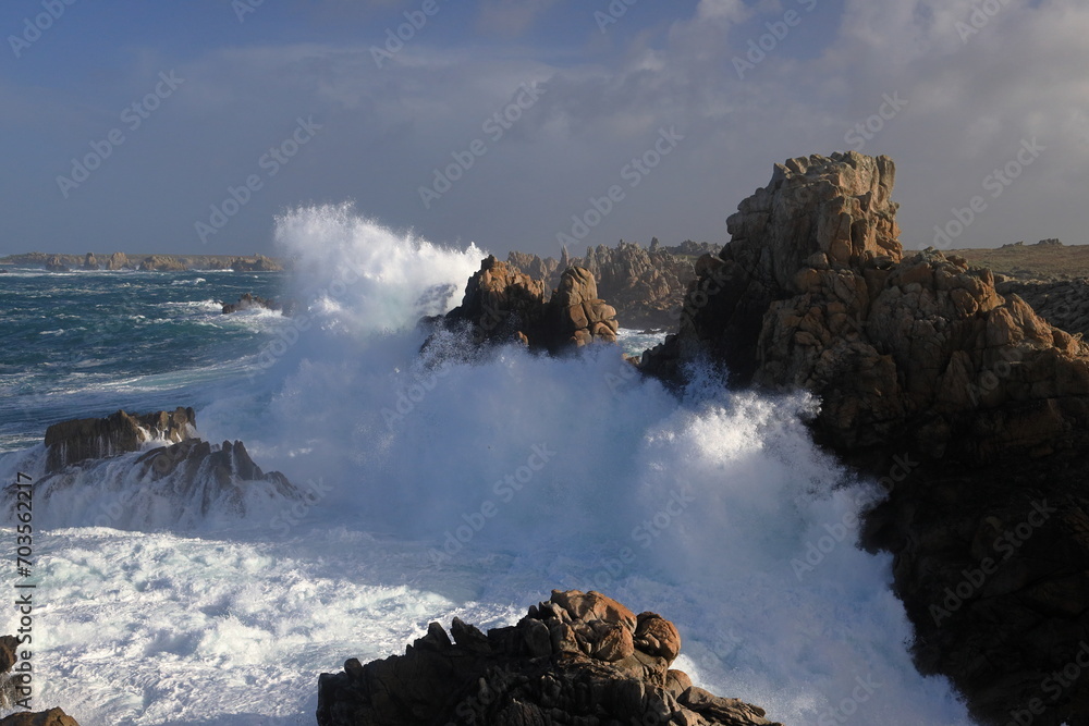 Rocks and waves Rocks and waves