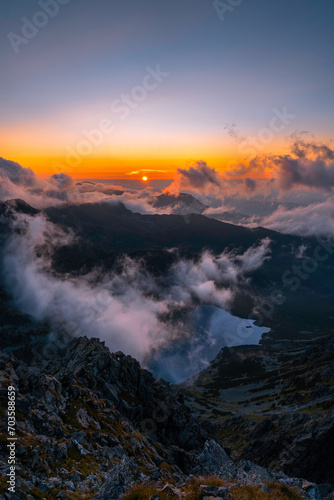 Zachód Słońca w Polskich Tatrach © Jakub