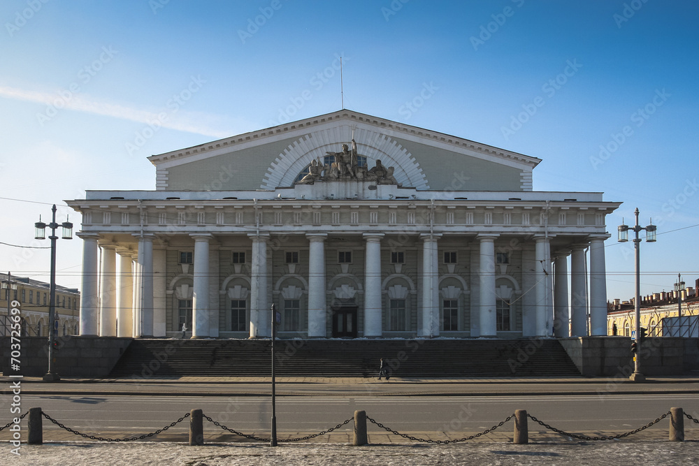 Obraz premium Facade in the historic centre of Saint Petersburg
