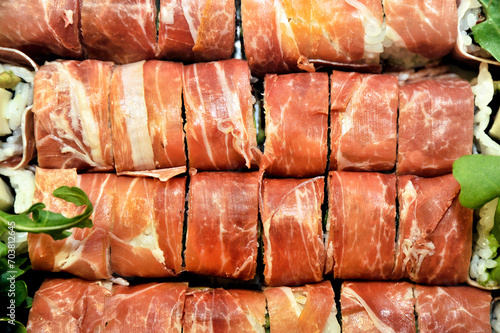  sushi with rolled ham © Emmanuel