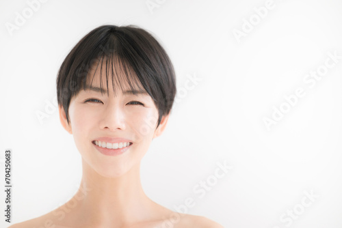 Female, Beauty, Beauty, Bare Skin, Skin Care, Japanese, People, Smiling, Cheek, Young, 20s, 30s, One Person, Whitening, Copy Space, White Background, Beautiful Skin, Skin, Upper Body, Healthy, Beautif