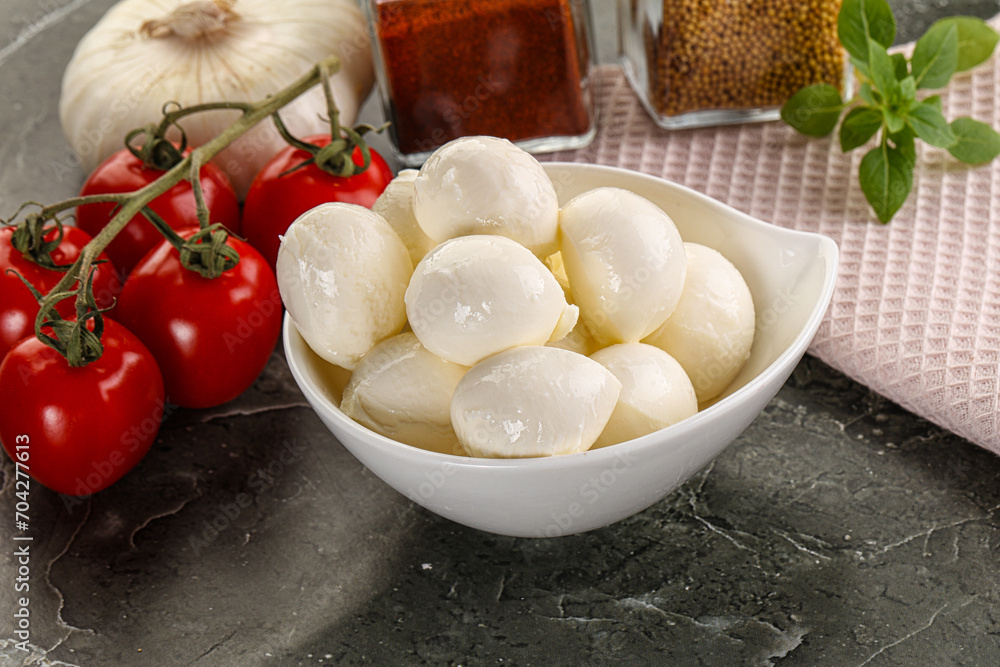 Mini mozarella cheese bolls heap Mini mozarella cheese bolls heap