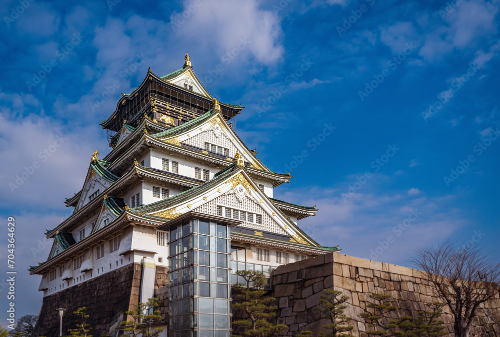 Osaka's landmark Osaka Castle castle tower that shines in the blue sky Osaka's landmark Osaka Castle castle tower that shines in the blue sky