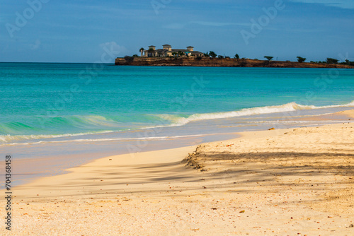 Caribbean beach - Antigua Islan © Vlad Ispas