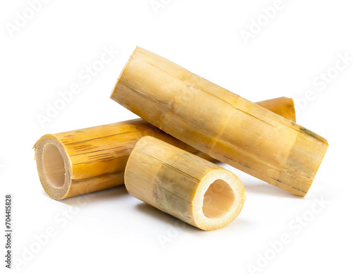 Bambus stücke isoliert auf weißen Hintergrund, Freisteller 