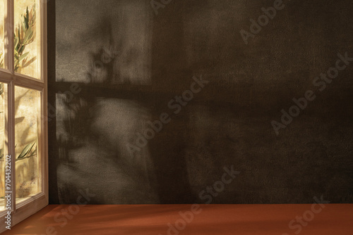 Panorama de fond d un mur noir et support marron pour cr  ation d arri  re plan. Panoramique avec jeu d ombre et de lumi  re    travers une fen  tre. 