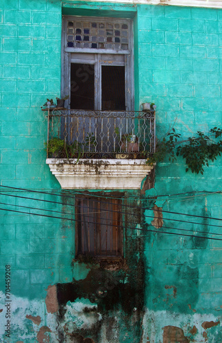Façade colorée à Cuba.