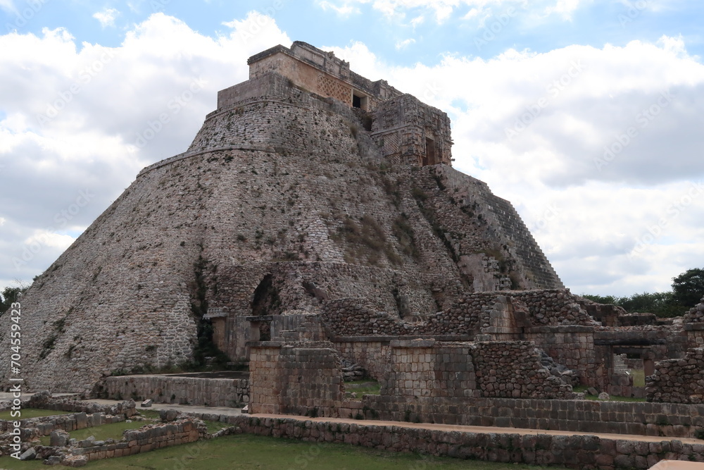 Pyramid of the Magician, Piramide del Advino next to the Cuadrangulo de los Pajaros, Quadrangle of the birds, Uxmal, Merida, Mexico