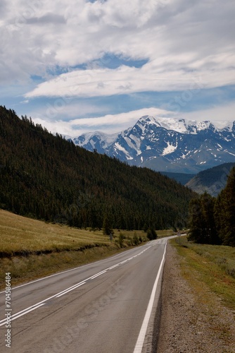 road to the mountains © VKirillov