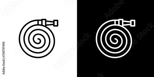 シンプルな放水のホースアイコン
