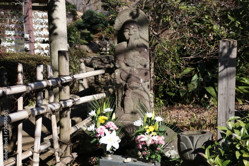 おおくら大佛で有名な世田谷区大蔵の妙法寺。３体が縦に並んだお地蔵様。 photo