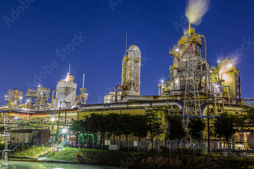 新潟県東区の工場夜景