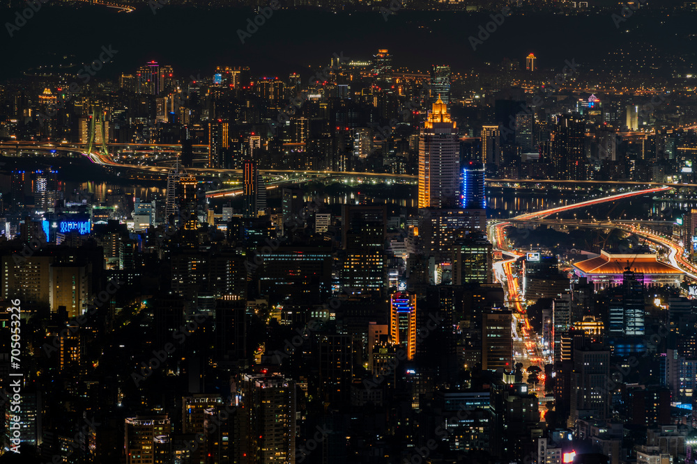 Fototapeta premium Night view of Taipei city.