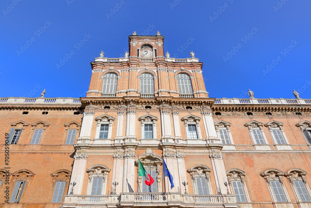 palazzo ducale di modena, italia