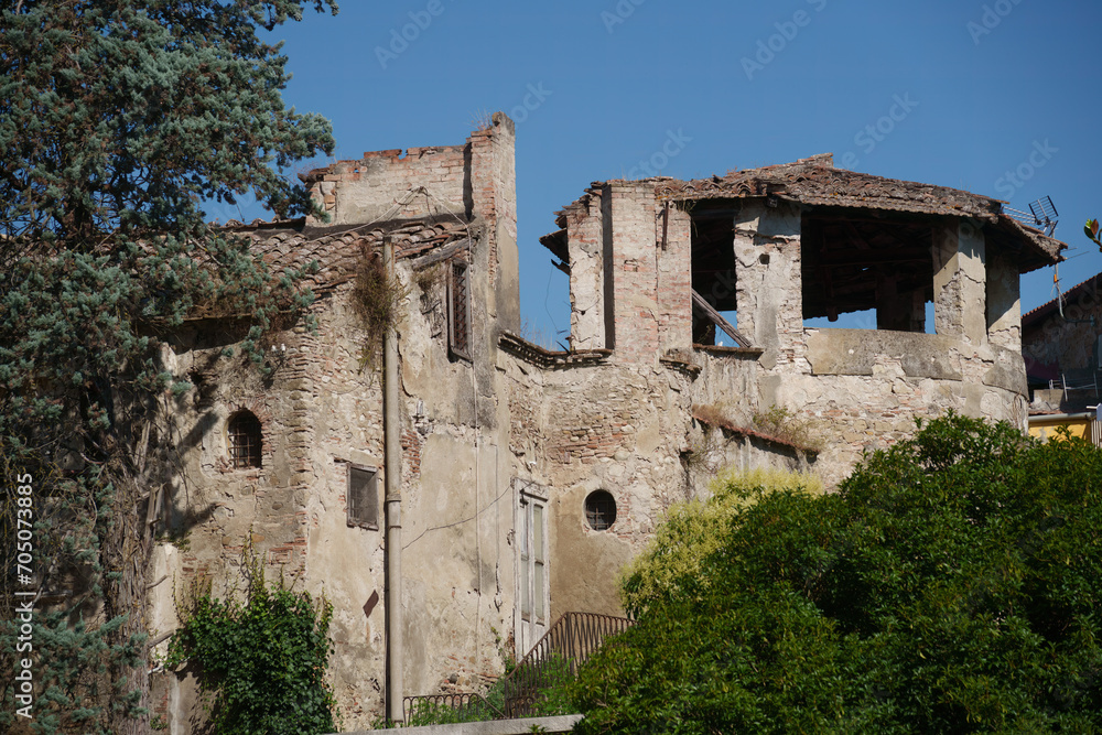 Benevento: ruins near the Arco di Traiano