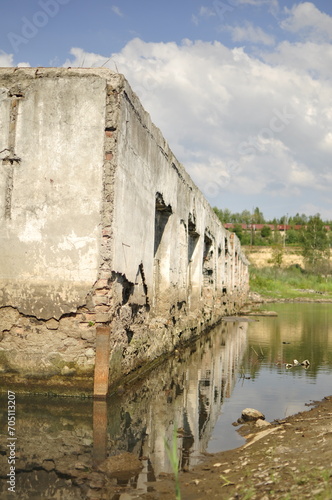 Zrujnowany budynek przemysłowy, Śląsk, Polska