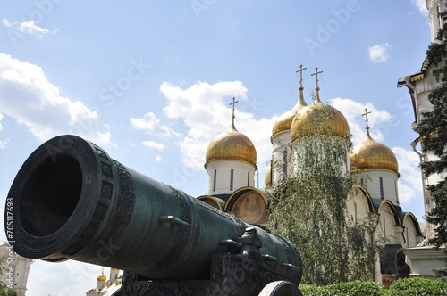 Ulice Moskwy, Rosja. Zabytki, fasady, Plac Czerwony, Kreml, Świątynie prawosławne, obiekty turystyczne
