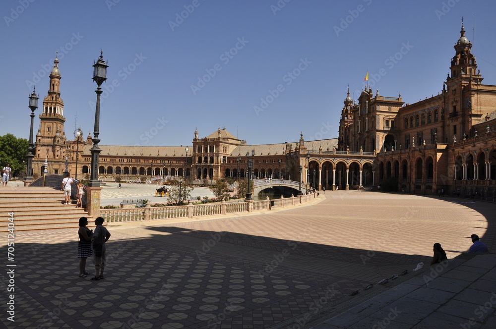 Plac w Sevilli, pałac, zabytek