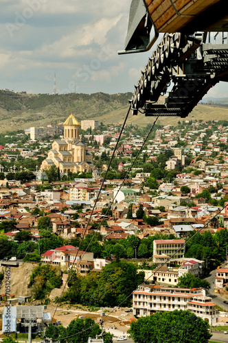 Widok na stolicę Gruzji - Tbilisi photo