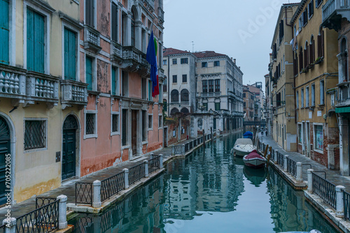 Venezian City shape and the water canals during winter time © Wolfgang Hauke