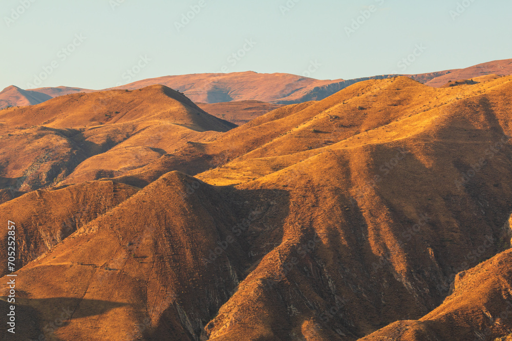 Naklejka premium Beautiful sunset over the Caucasus mountains. Jeghenadzor, Armenia.