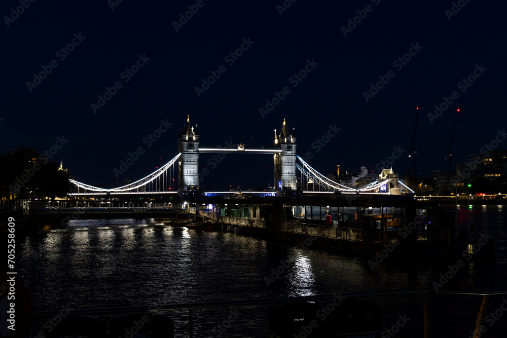 Obraz premium Tower Bridge Night