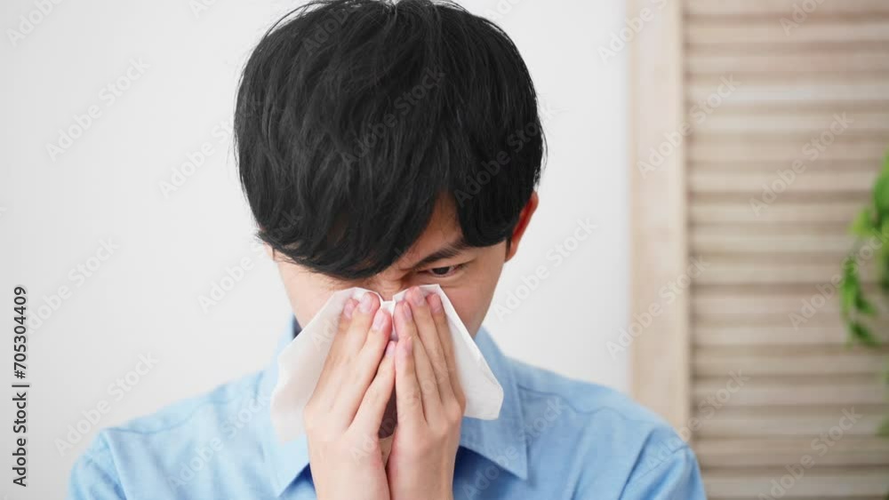 私服姿の若い男性 ライフスタイルイメージ 私服姿の若い男性 ライフスタイルイメージ